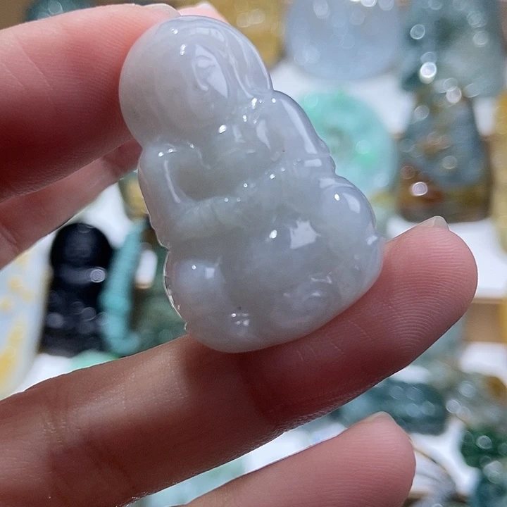 颈饰未镶嵌翡翠天然翡翠玉石雕刻