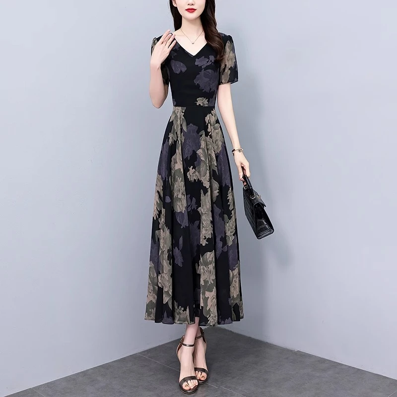 中年妈妈夏装洋气雪纺连衣裙子女士2025新款高端气质长款夏天长裙