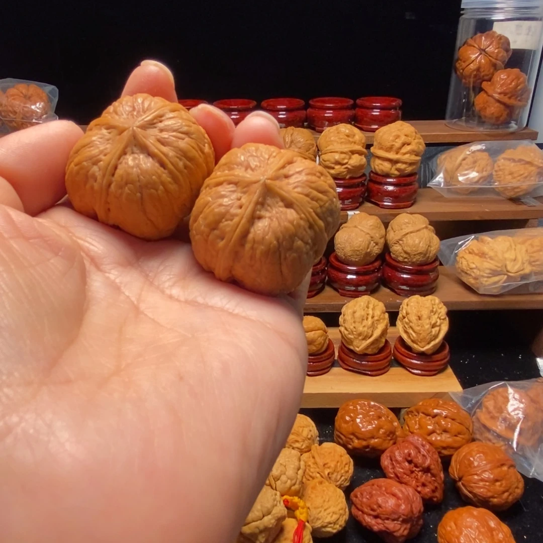 文玩核桃把件金猛四棱38尺