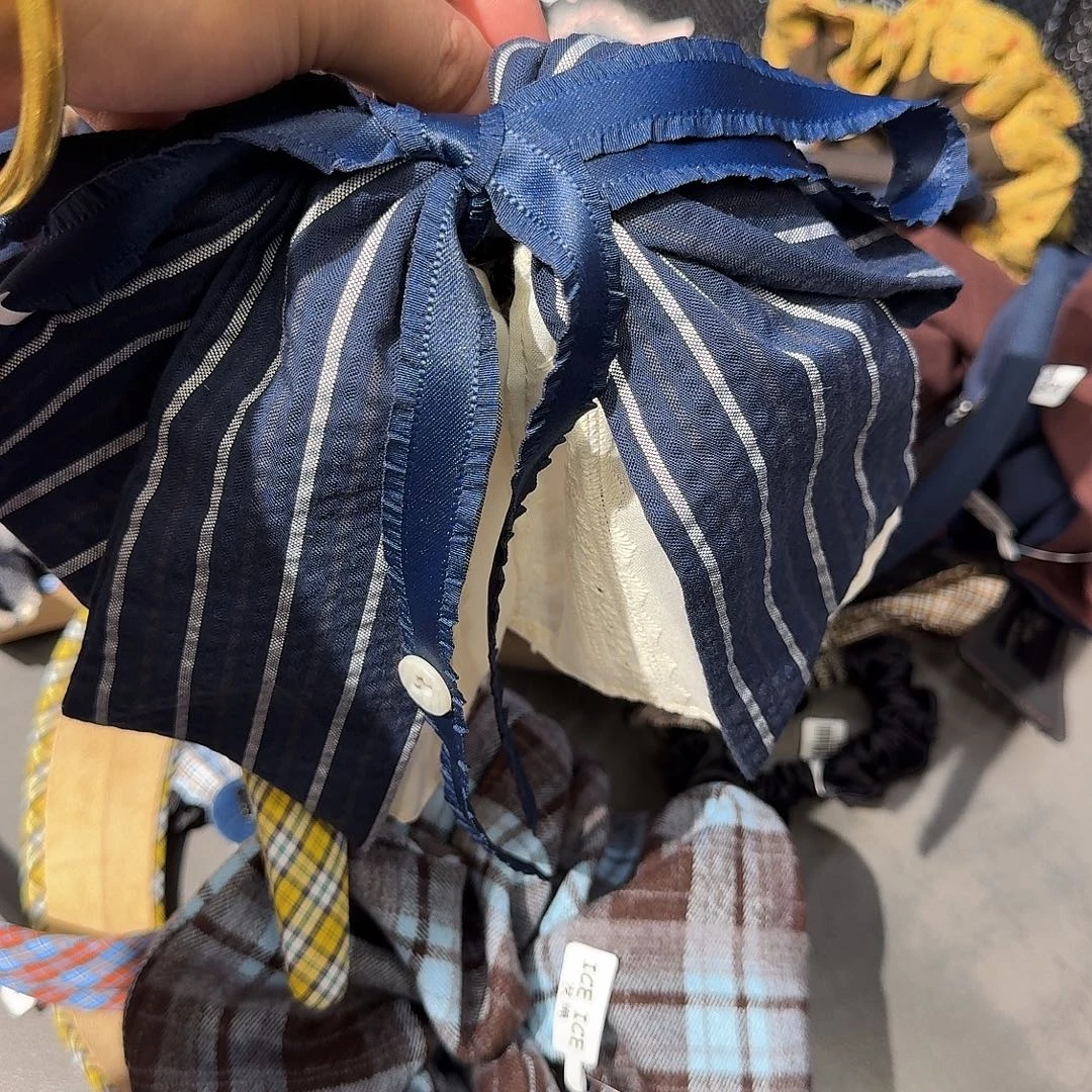 非金属无蓝色飘带马尾抓