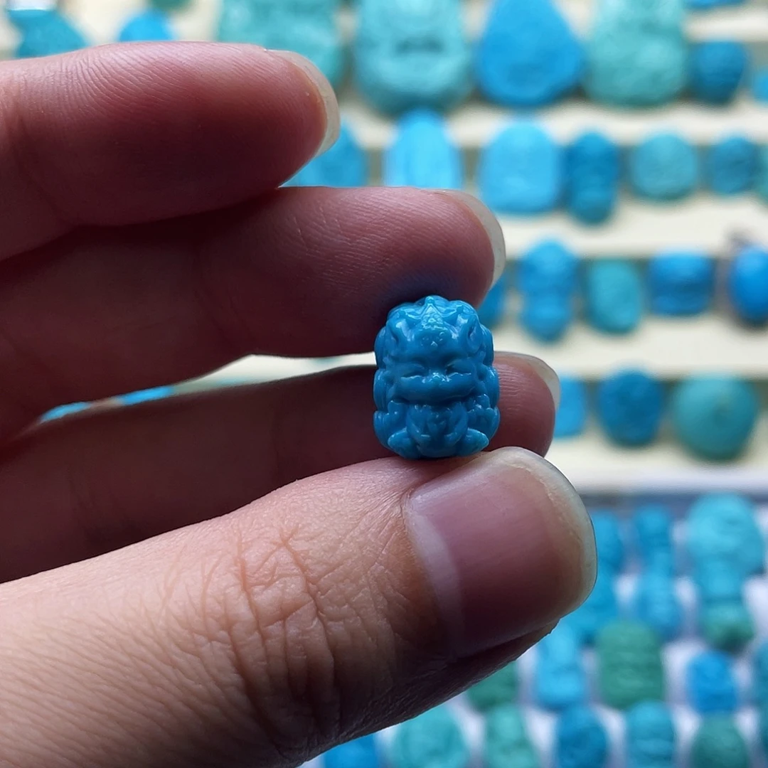 未镶嵌绿松石珠宝奇石