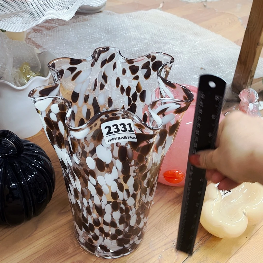 2331高29 家悦琉璃工艺品不完美