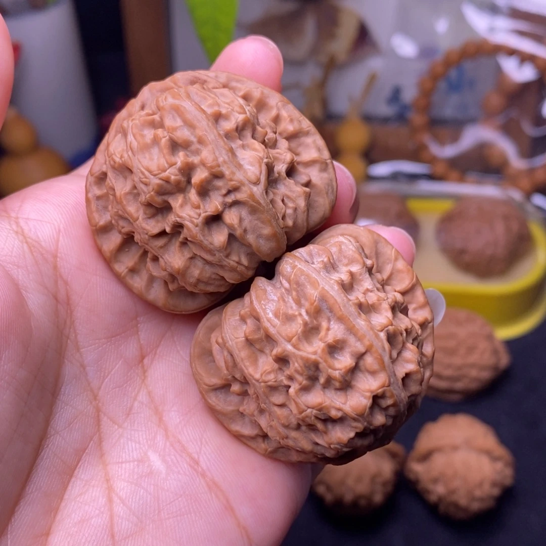 M***Z把件文玩核桃41.5白狮子