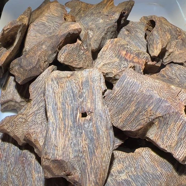 沉香手把件海南老白棋块料50克