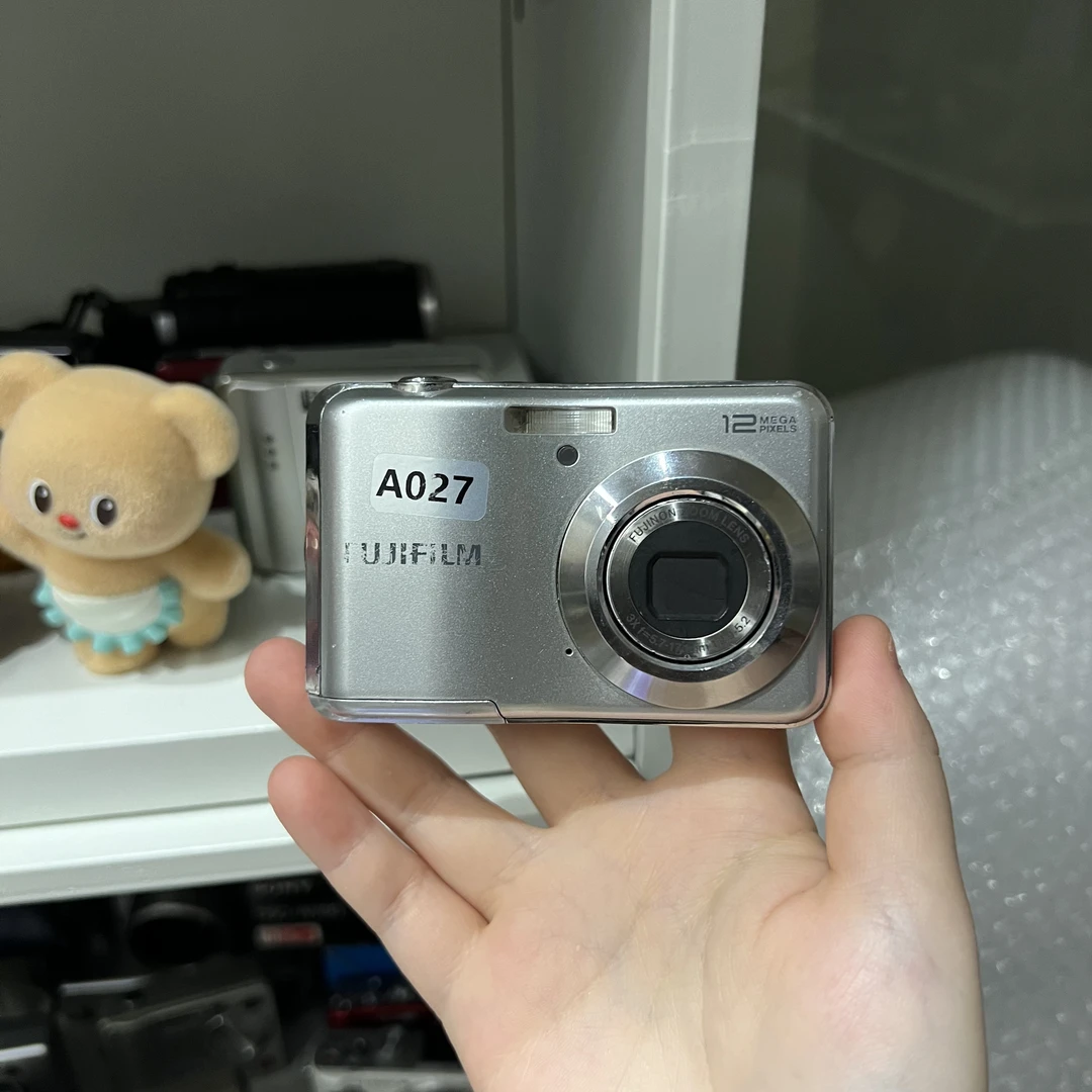 9新 Fujifilm/富士 富士av100 功能正常 送内存卡读卡器