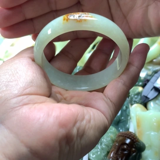 和田玉（糖玉）手镯未镶嵌三*主