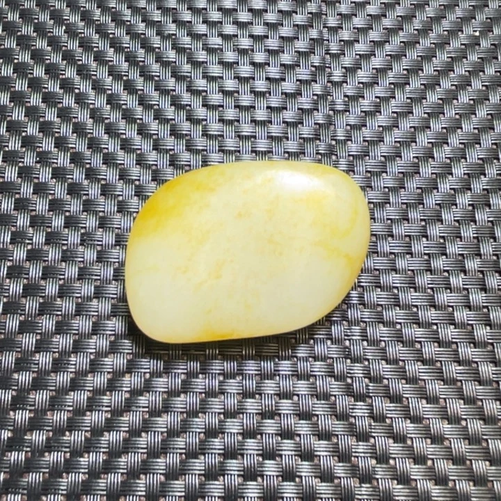 和田玉未镶嵌把件洒金皮原石