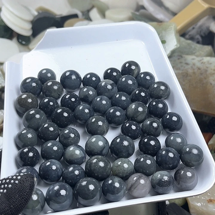 和田玉（糖玉）和田玉9K金镶嵌刘**祥