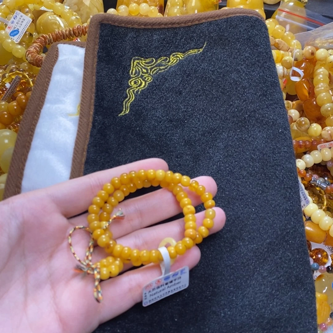 琥珀未镶嵌珠宝奇石