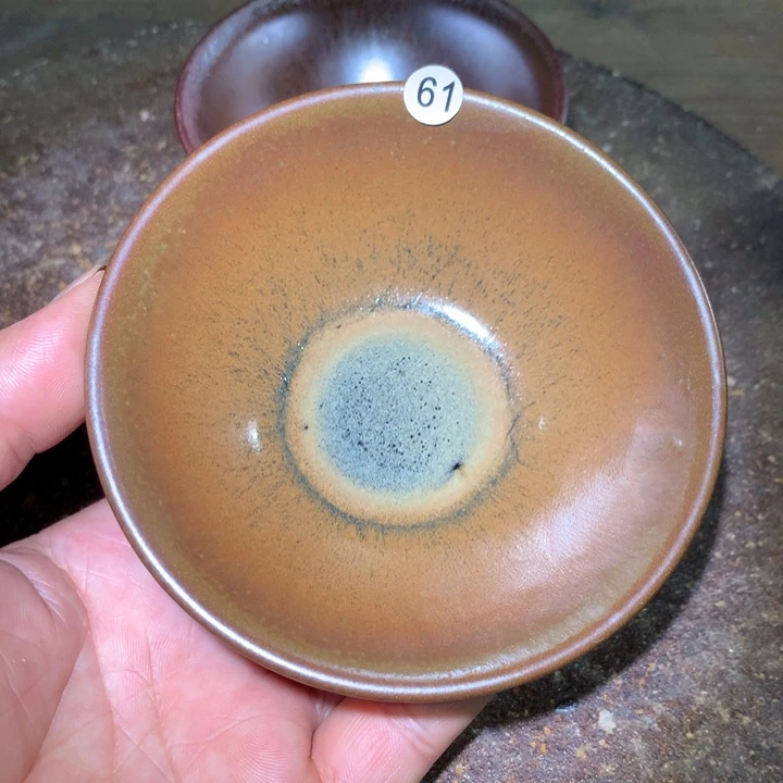 茶盏细看这支公屏上说61