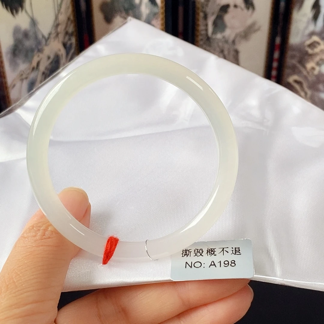 未镶嵌手镯翡翠手镯