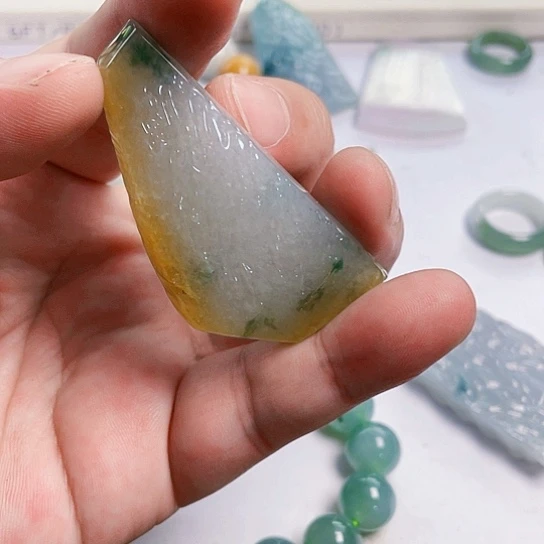 翡翠未镶嵌颈饰翡翠首饰未镶嵌