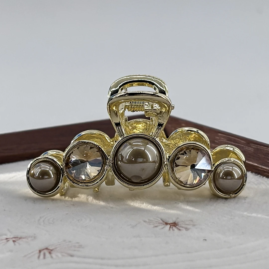 1071时尚简约珍珠抓夹