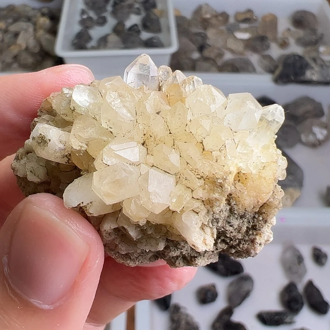 珠宝半成品未镶嵌水晶64