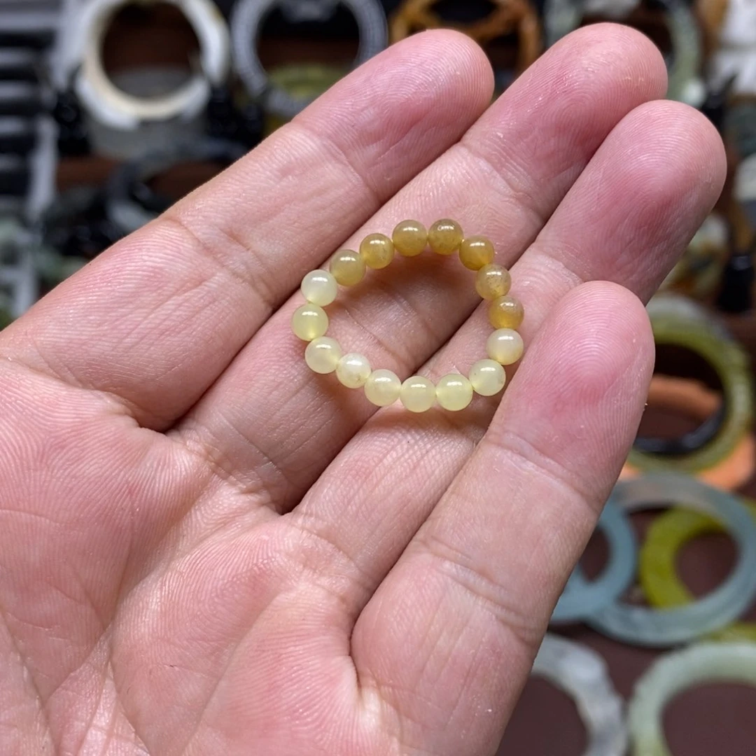 蛇纹石玉未镶嵌戒指