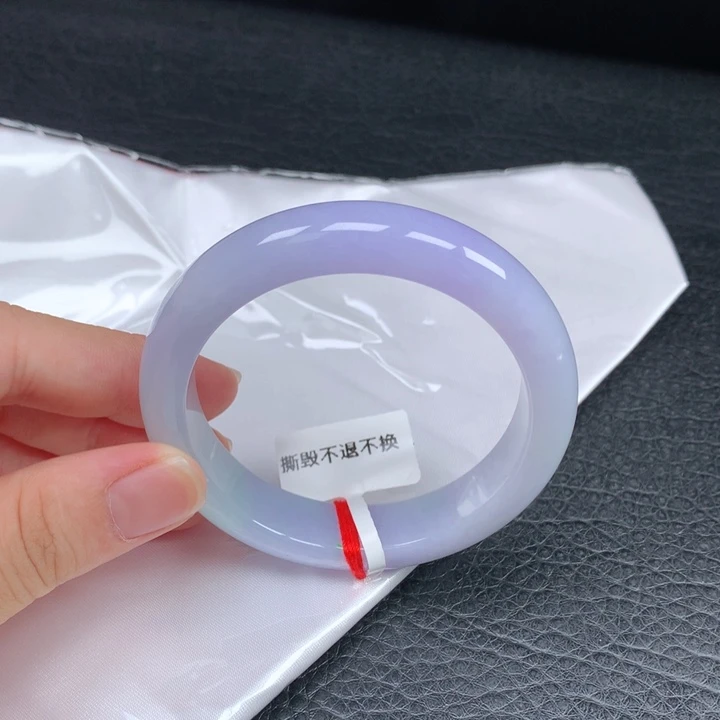 未镶嵌手镯翡翠。。