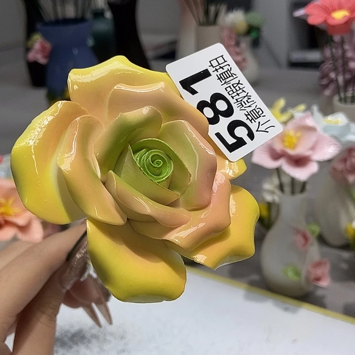 陶瓷纯手工捏花设计