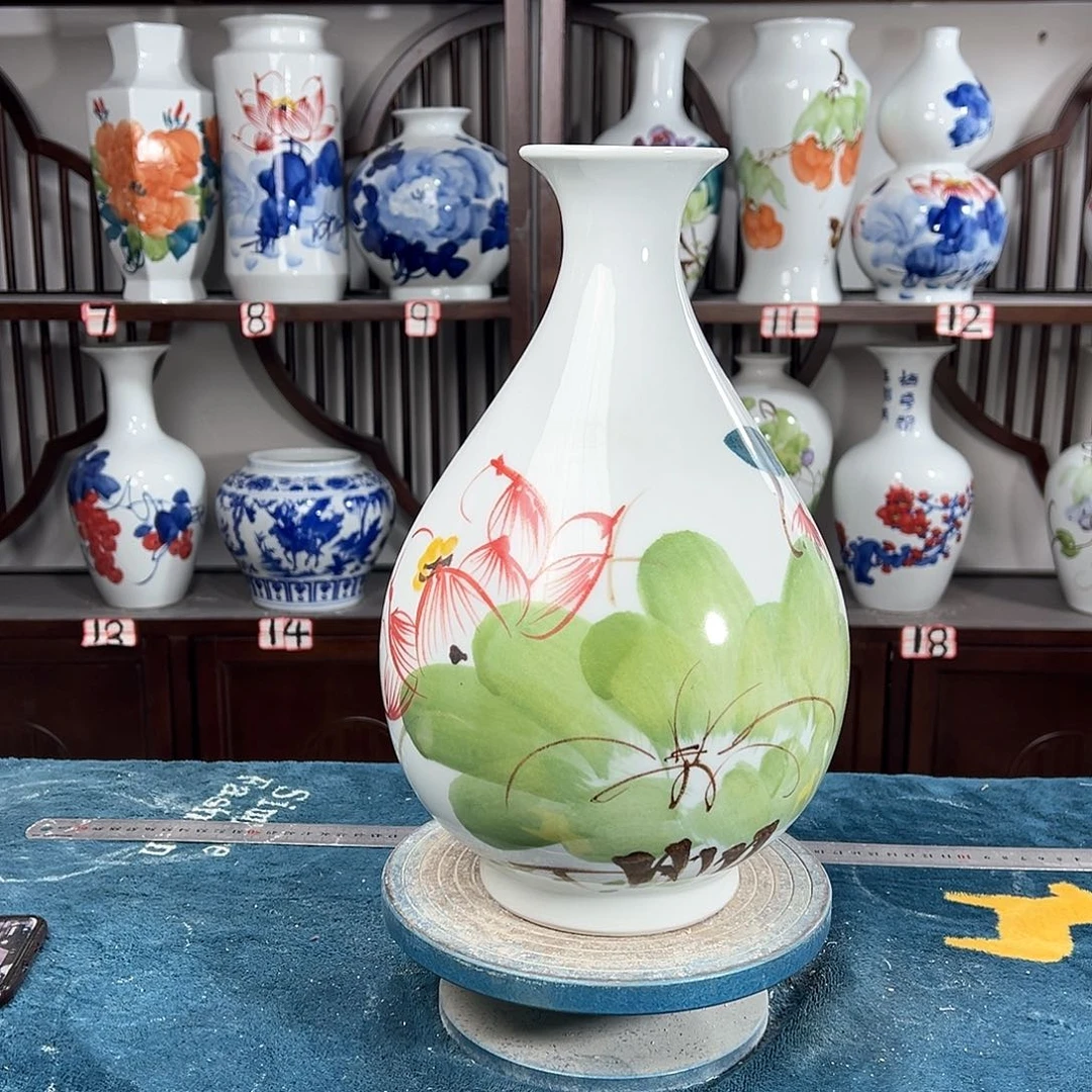 摆件景德镇陶瓷玉绿荷