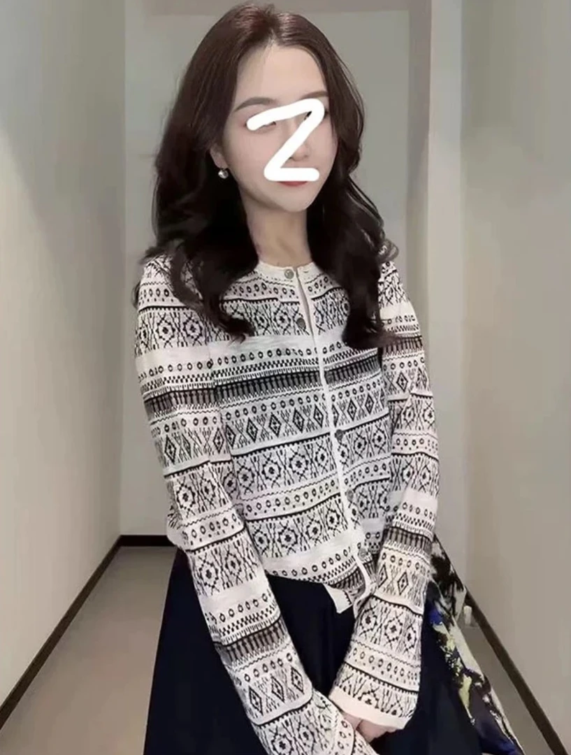 【复古花纹针织开衫】巨好看~单排扣圆领复古针织外套开衫