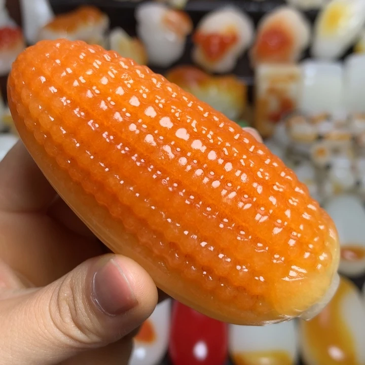 新疆戈壁石五彩石