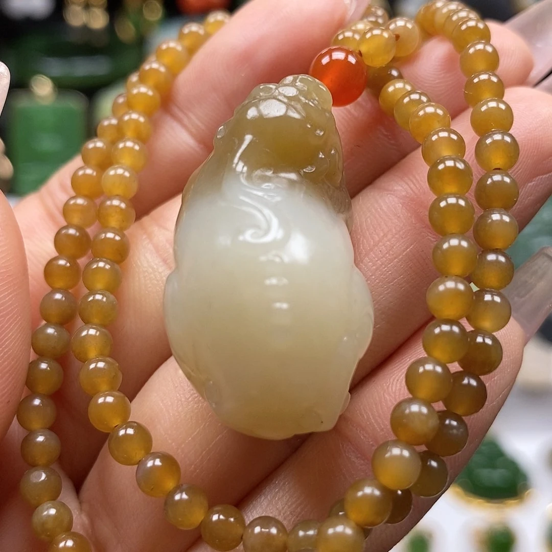 和田玉颈饰未镶嵌