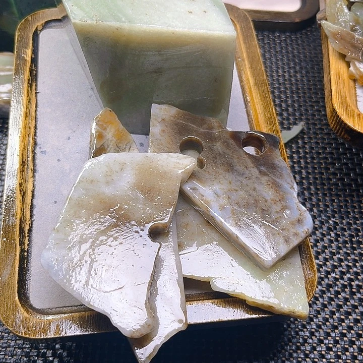 未镶嵌和田玉珠宝半成品毅****）