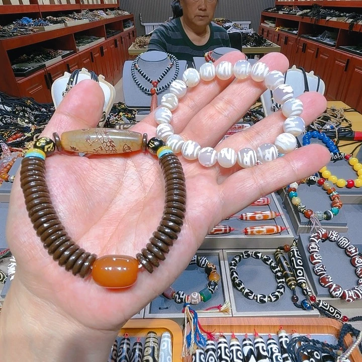 未镶嵌玛瑙/玉髓珠宝奇石