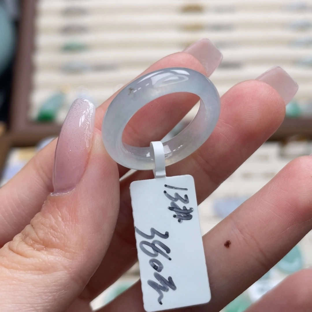 翡翠未镶嵌戒圈a25港圈13冰绿底洒金