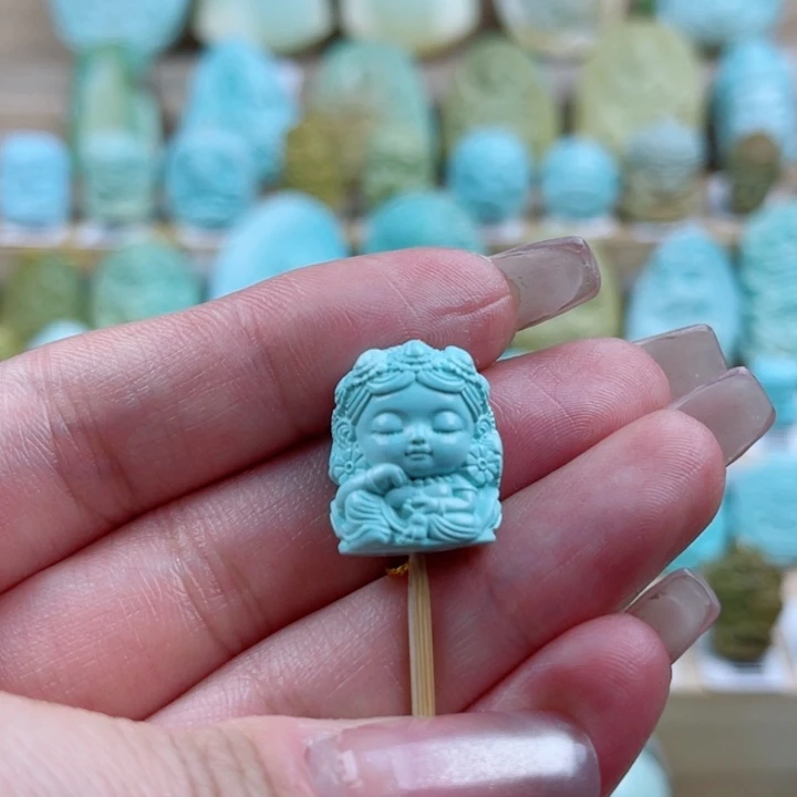 绿松石未镶嵌珠宝奇石