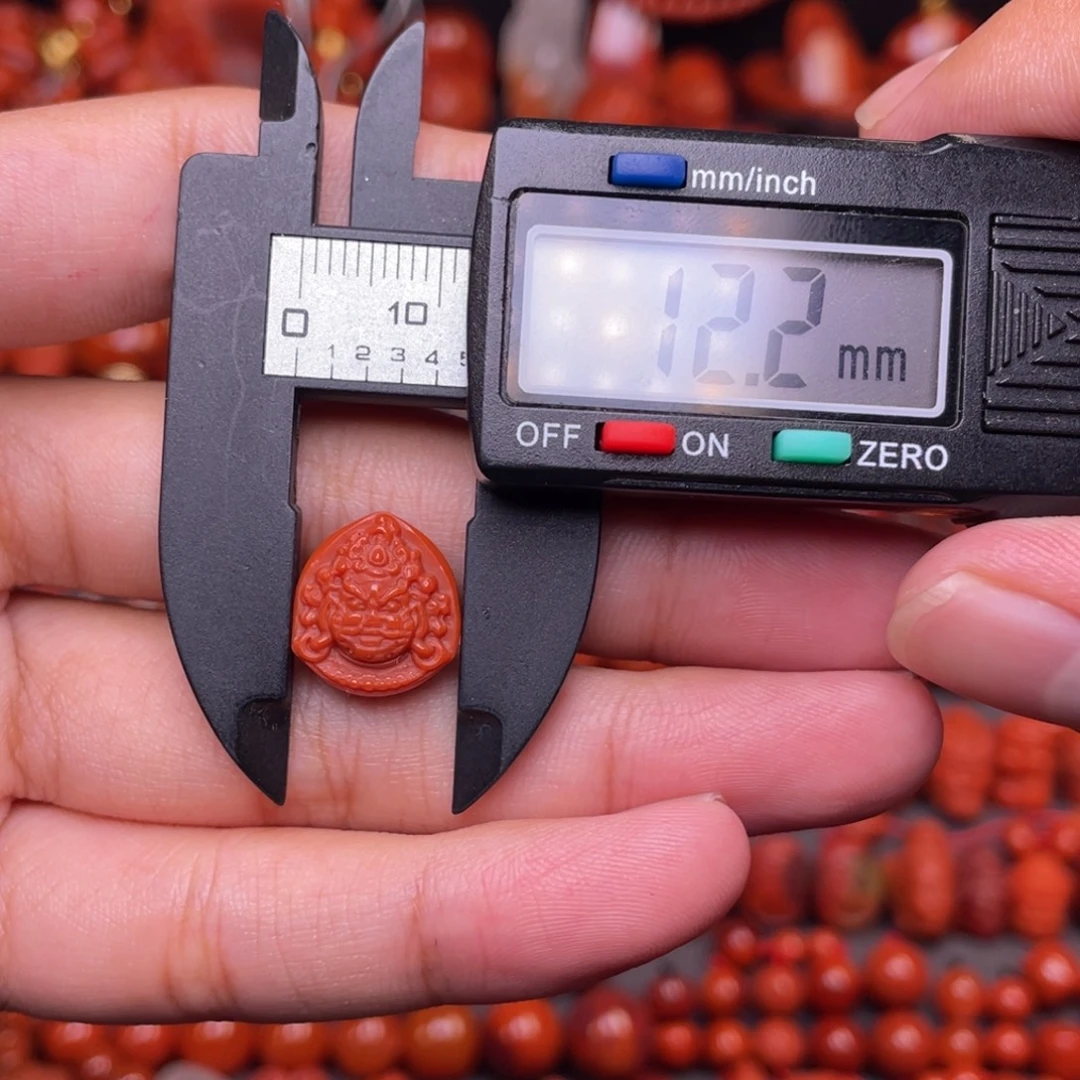 未镶嵌配饰南红玛瑙