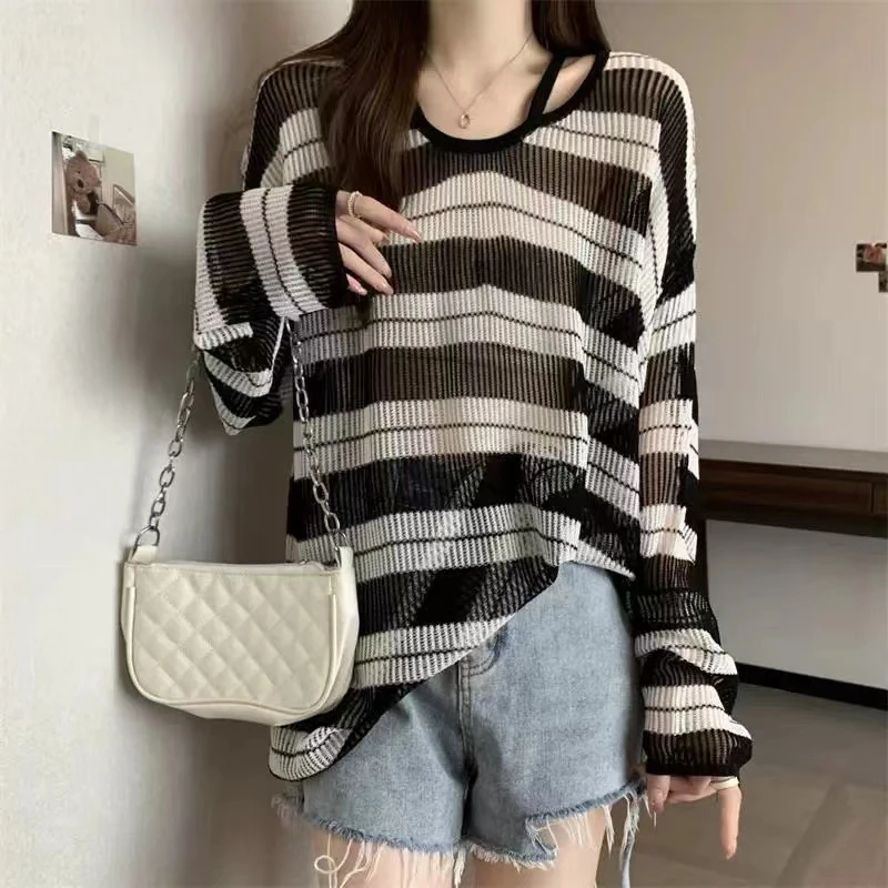 春新款镂空薄款条纹上衣