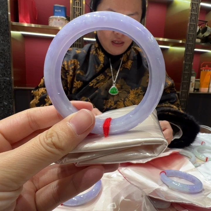 初***。翡翠未镶嵌手镯妖紫58
