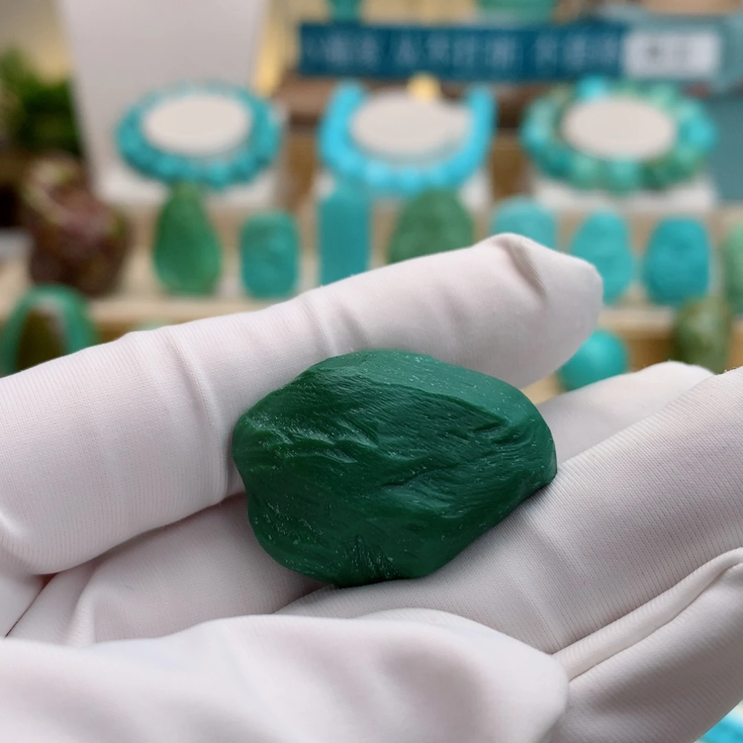 卡***罗绿松石未镶嵌挂件