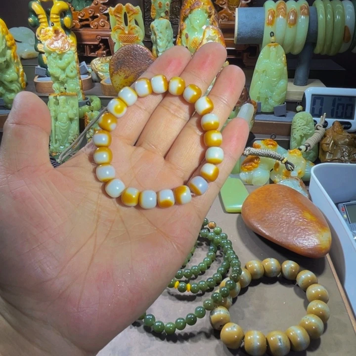 透闪石质玉未镶嵌珠宝奇石