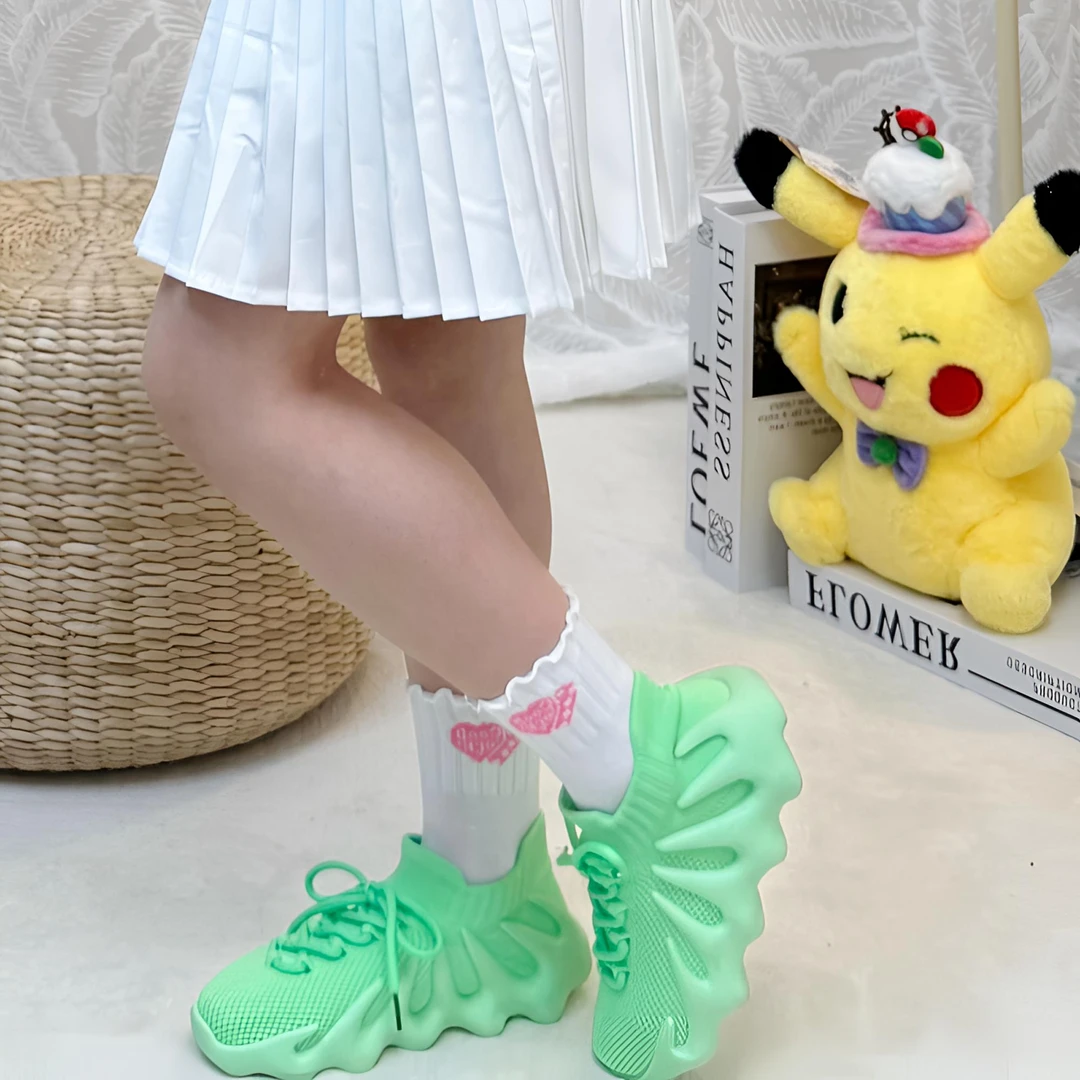 2025春夏中大童网面透气软底八爪鱼椰子鞋透气小灯笼包火山运动鞋
