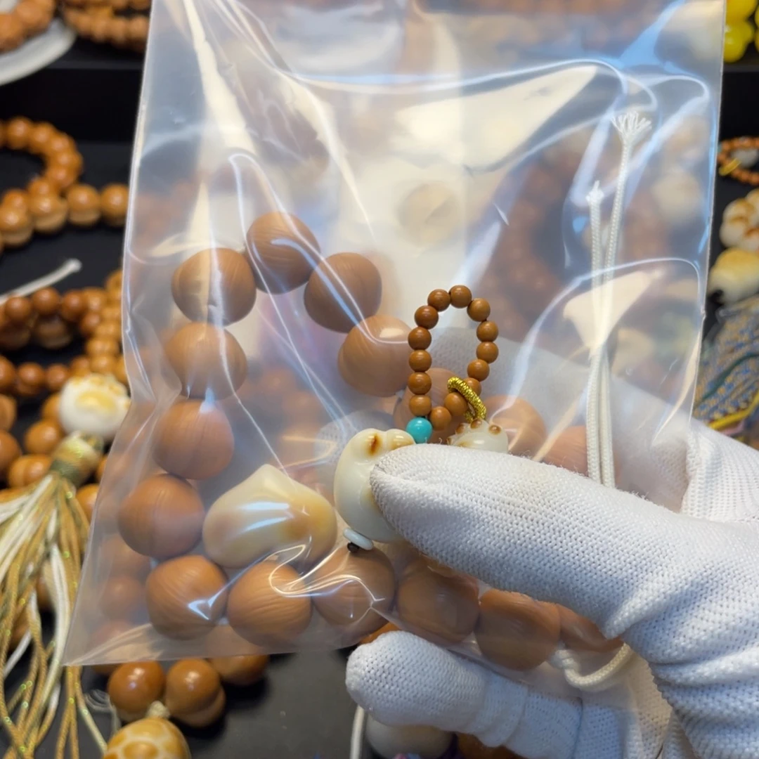 维***号猴头核桃吊坠拉丝屁桃