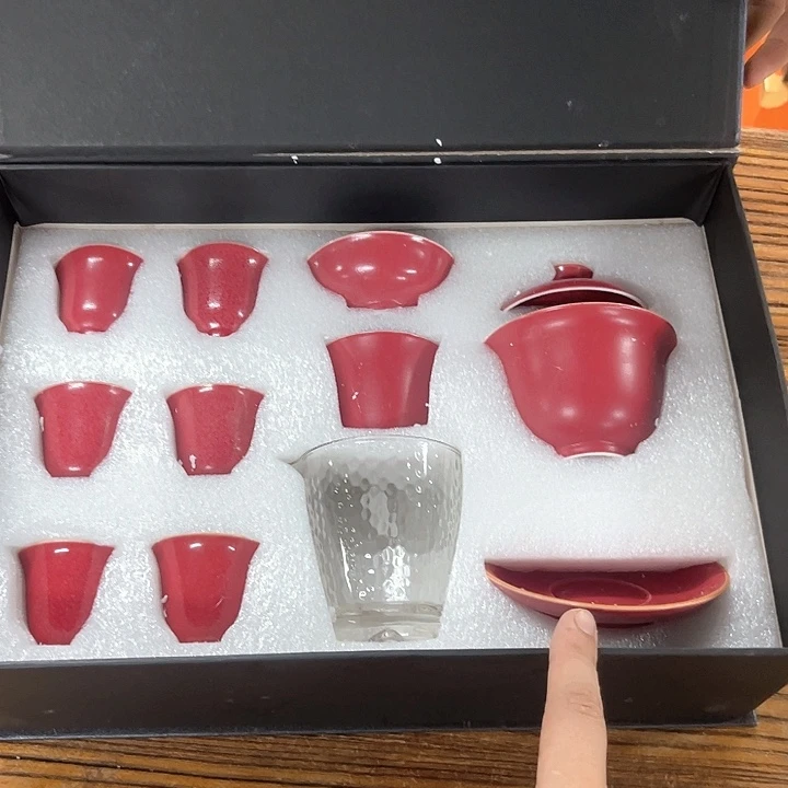 孤品茶具套装等。