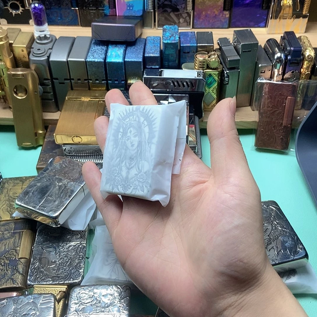铜酷奇直播间福利打火机