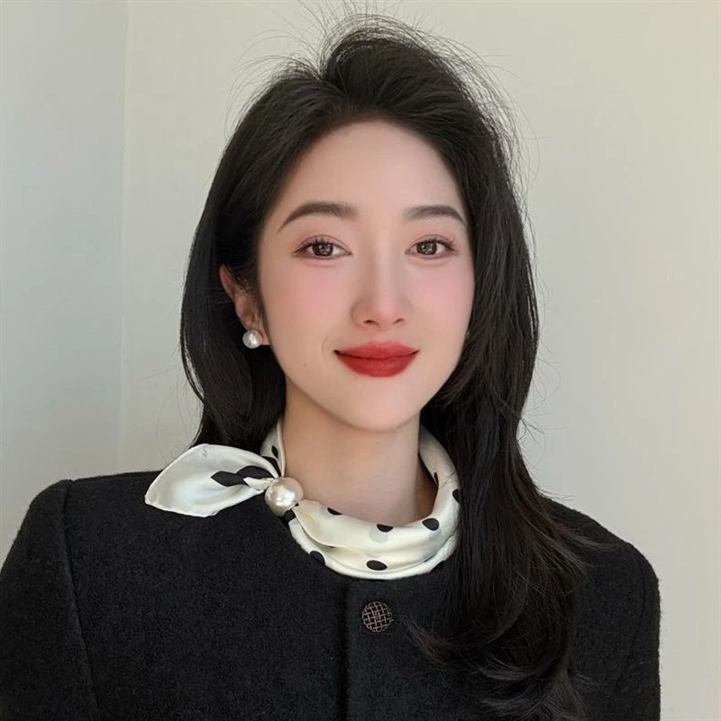 2025新款春夏季薄款珍珠项链磁吸扣懒人丝巾女吊坠围脖锁骨链丝巾