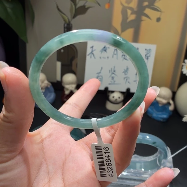 翡翠未镶嵌手镯冰晴底飘紫