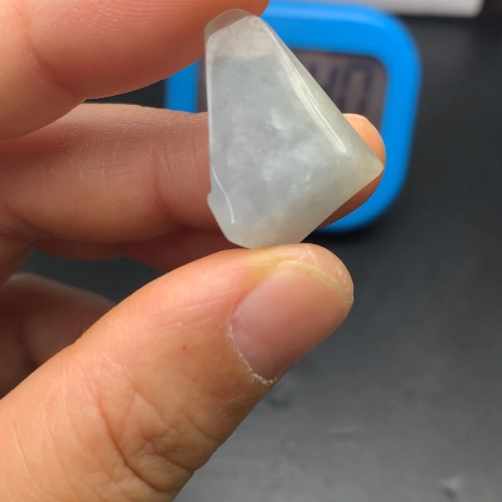 翡翠未镶嵌颈饰翡翠首饰和翡翠珠宝