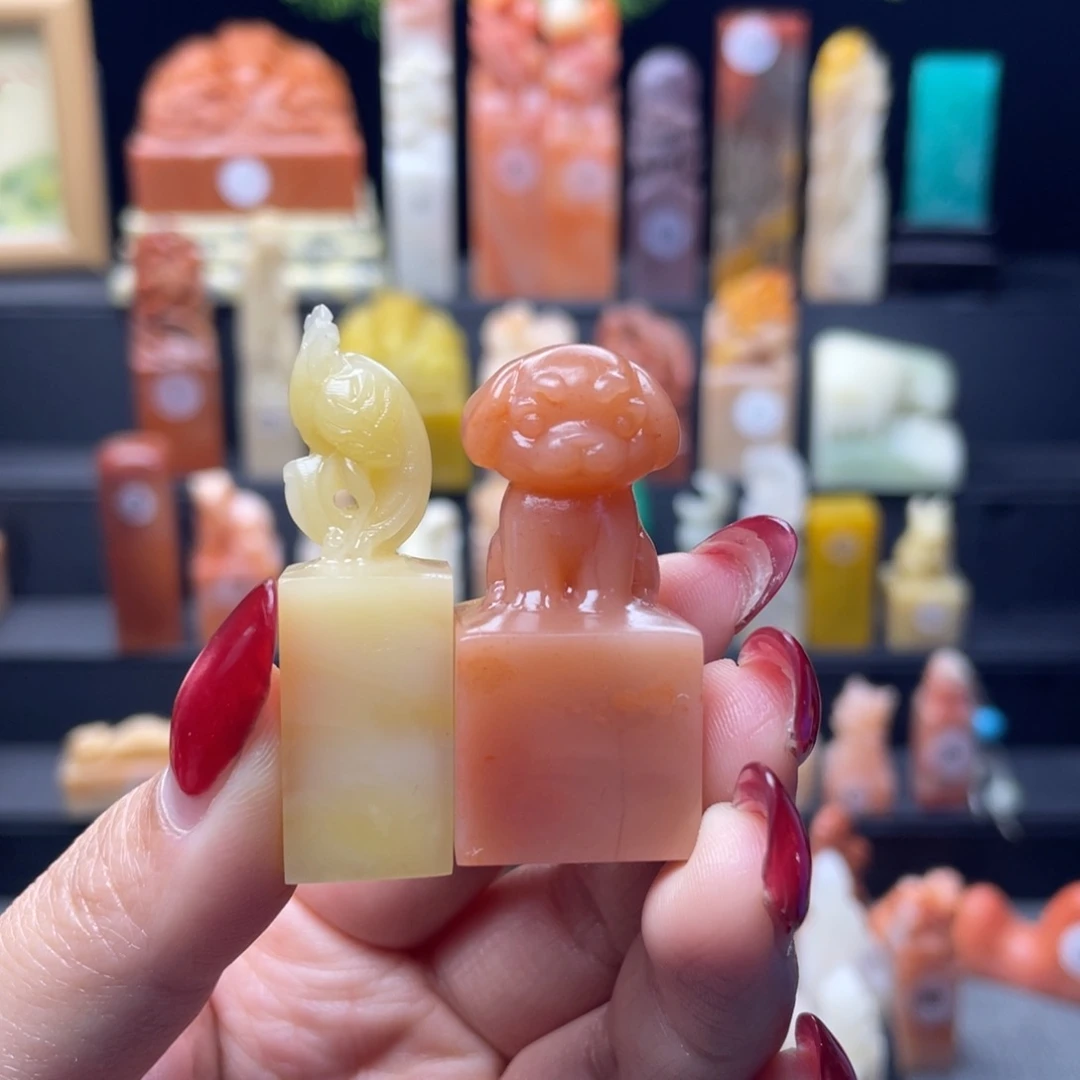 云***里印石寿山石两个印章