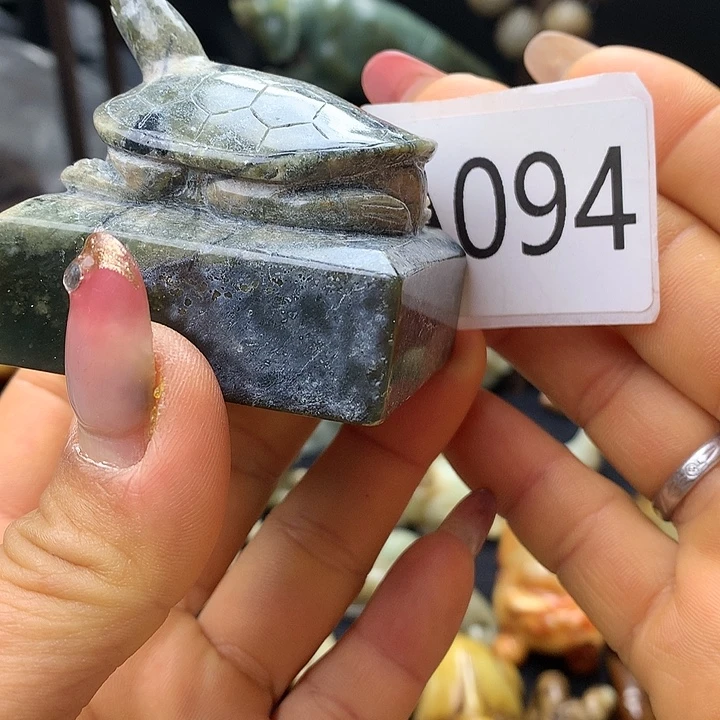 和田玉未镶嵌车挂