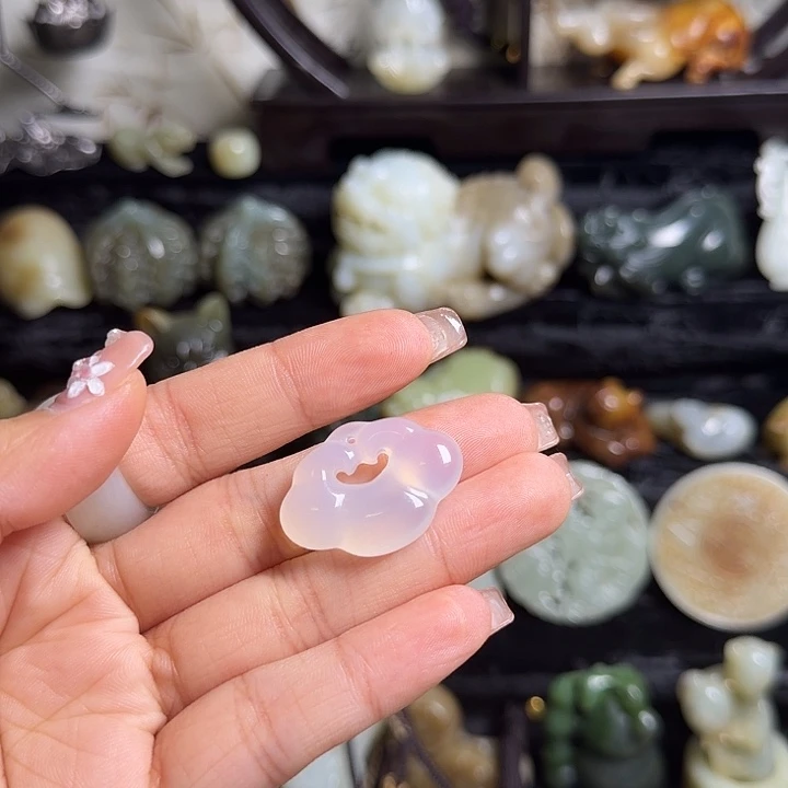 s***Y和田玉（糖玉）未镶嵌颈饰