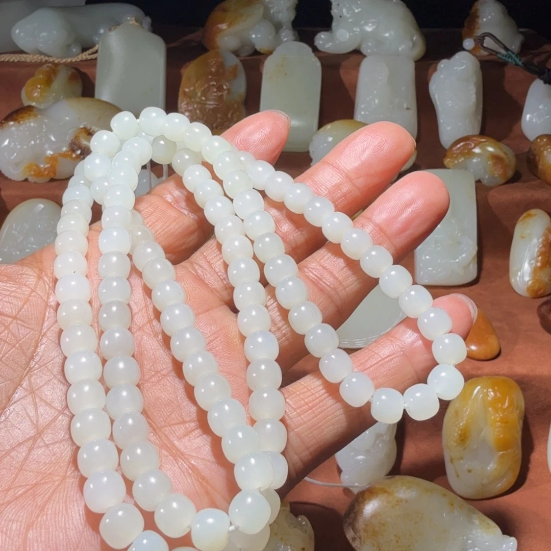 开***心和田玉未镶嵌颈饰