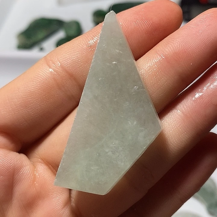 翡翠裸石翡翠毛料