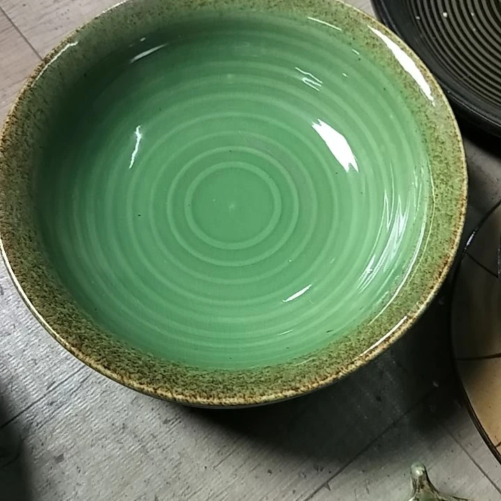 盘瓷片陶瓷杯盘壶碗都有