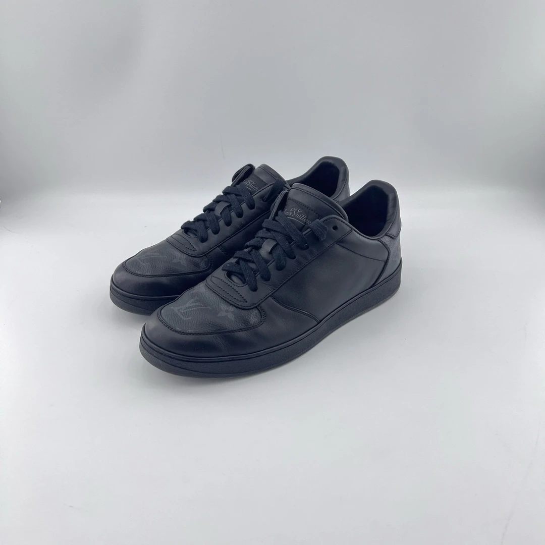 95新 LouisVuitton/路易威登 39码/满印休闲皮鞋/11811155