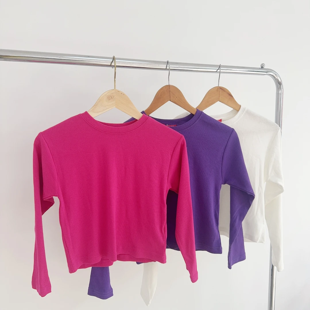 H131 三色竖坑条亲肤休闲打底衫