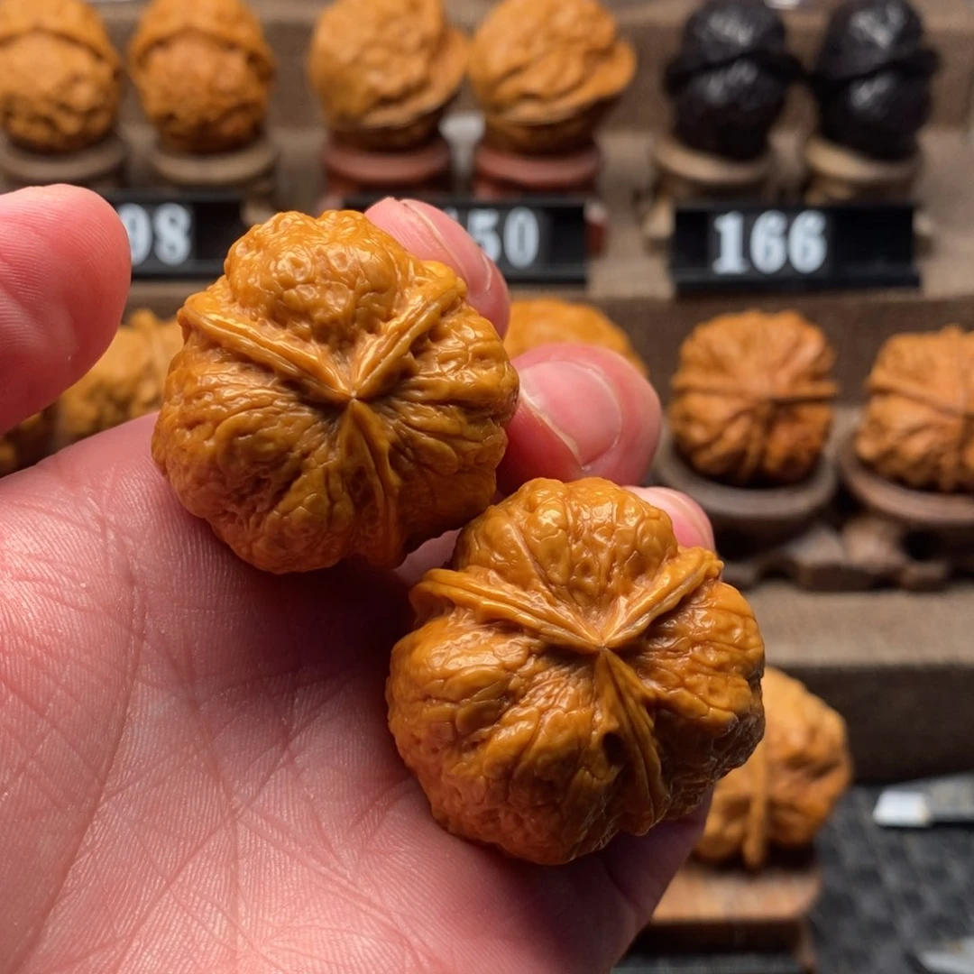 睡***生文玩核桃把件36铁核桃